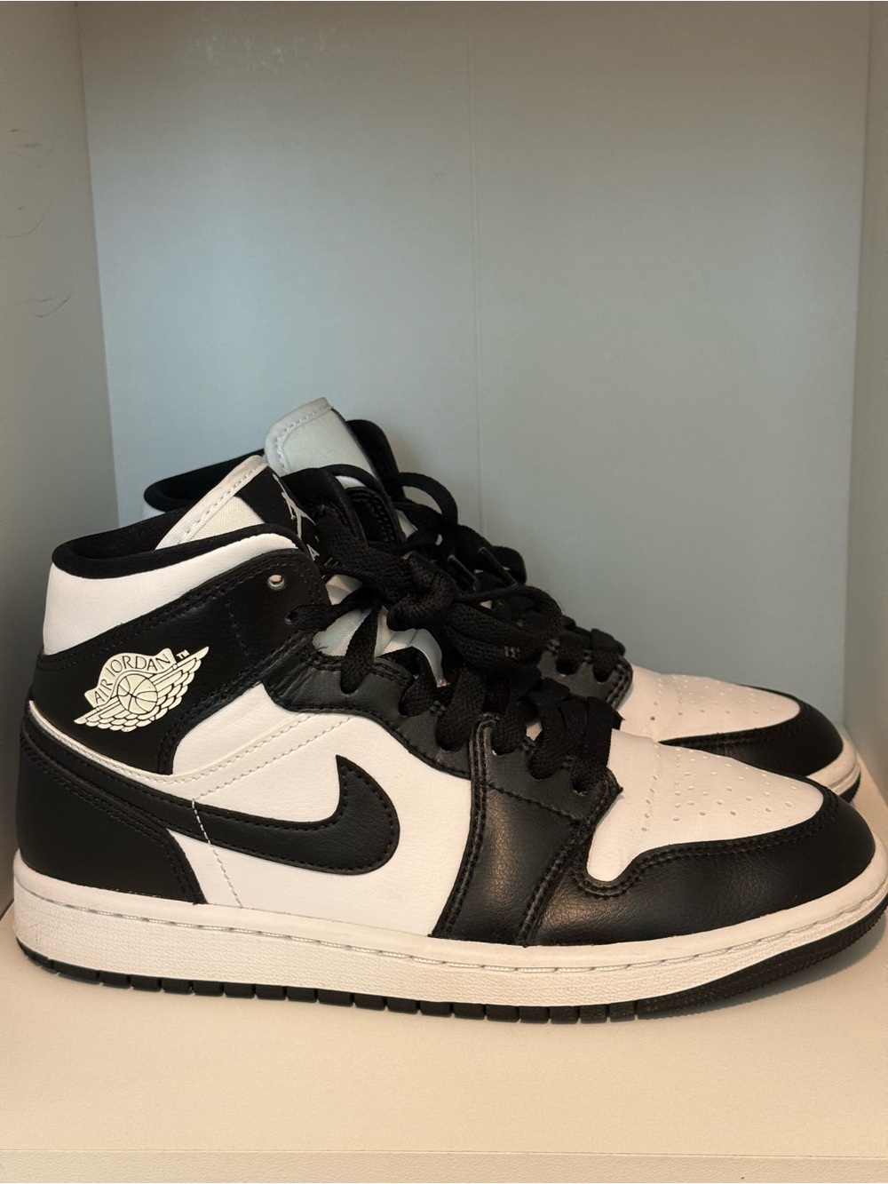 Nike Women’s Air Jordan 1 Mid ‘White/Black’